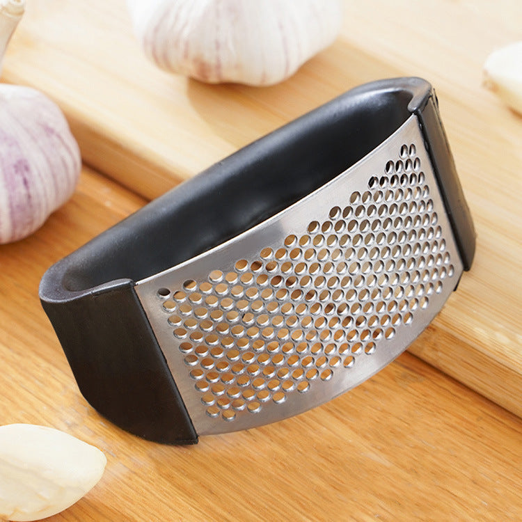 Stainless Steel Garlic Press Crusher Manual Mincer for Chopping Garlic Fruits and Vegetables Essential Kitchen Gadget